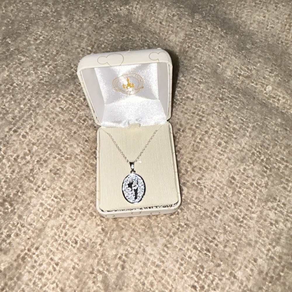 Tinker-bell necklace